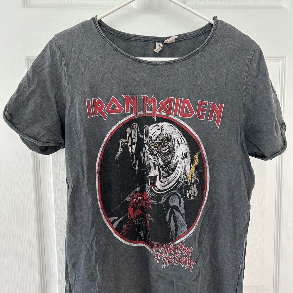 Gray H & M women’s cut Iron Maiden band tee